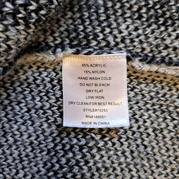 Monteau Sweater Coat Plaid Women's Size Large Grey Brown Cozy Fall Classic - Picture 7 of 9